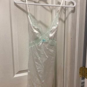 Victoria’s Secret lace babydoll Lingere NWT